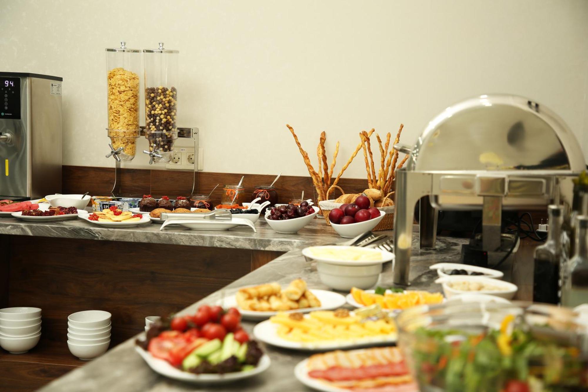 Parklane Hotel Tashkent Esterno foto